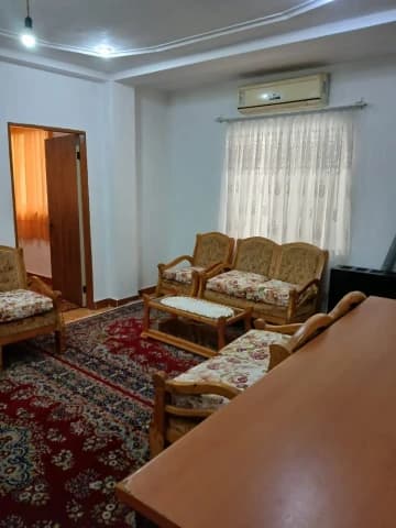 اجاره واحد یک خواب حیاط دار 1